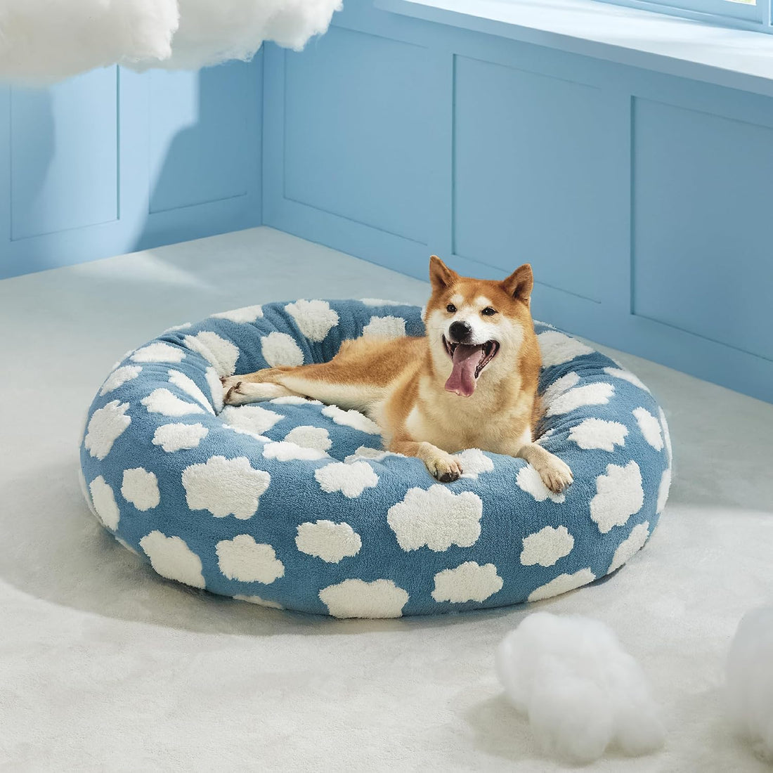 Round Plush Calming Pet Bed With Anti Slip Bottom