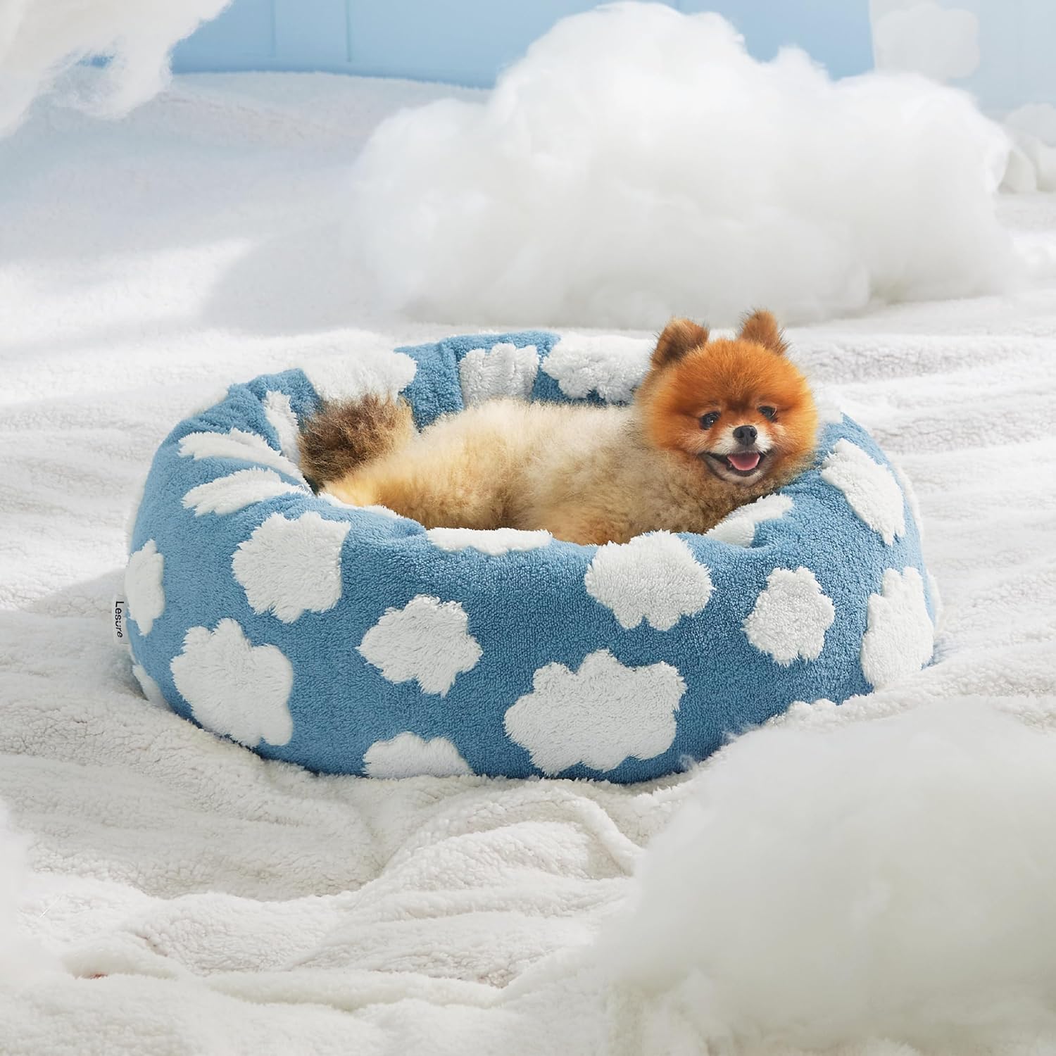 Round Plush Calming Pet Bed With Anti Slip Bottom